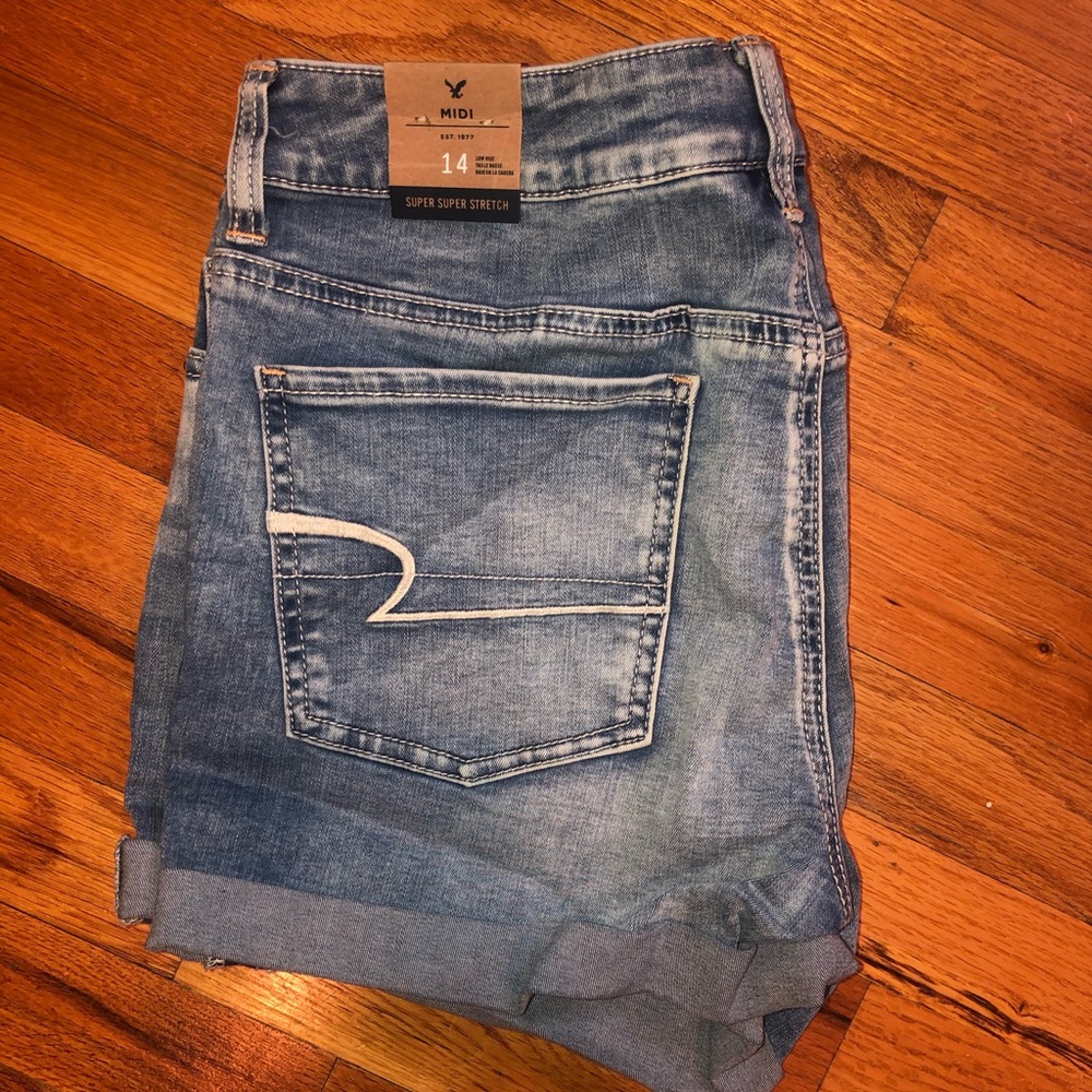American Eagle Super Super Stretch 14 Shorts New